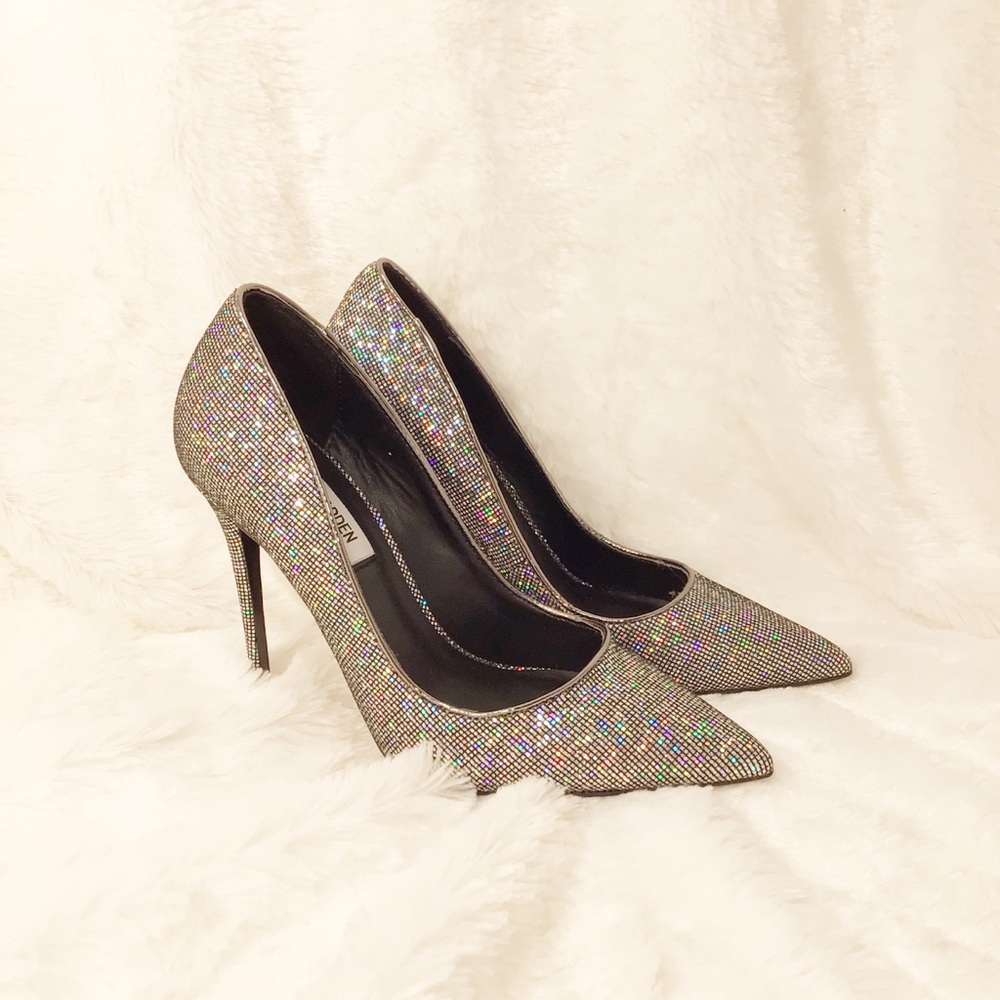 Steve Madden Daisie Black Multi Shiny Pumps